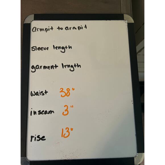 NWT Old Navy Plus Size Women's Tan Denim Shorts Size 18 - Picture 6 of 6